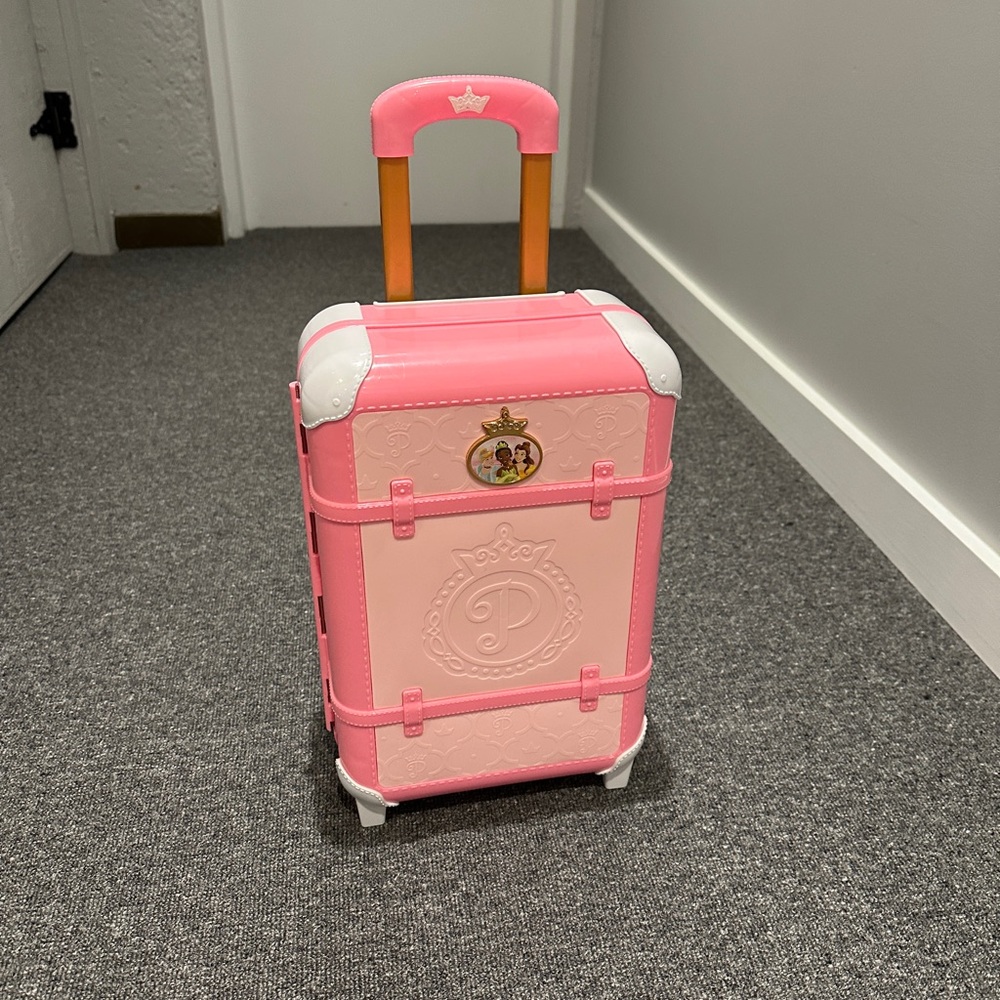 Disney Princess Style Collection Deluxe Suitcase
